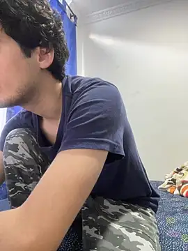 Snapshot of Thiagobb7 chatting on January 10, 2026, 9:43 pm Thiagobb7 online show from January 10, 2026, 9:43 pm