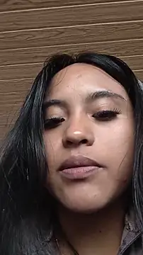 Snapshot of bella_warzon chatting on August 2, 2026, 9:56 pm bella warzon online show from August 2, 2026, 9:56 pm