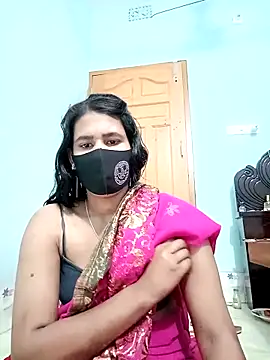 Hot-Nipa online show from March 12, 2025, 3:40 pm