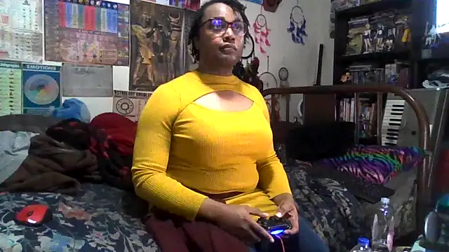 Snapshot of GardeniaFields chatting on November 10, 2025, 12:04 am GardeniaFields online show from November 10, 2025, 12:04 am