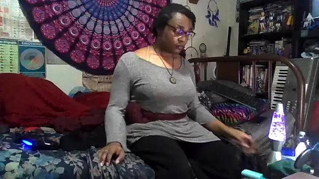 Snapshot of GardeniaFields chatting on November 16, 2025, 6:51 am GardeniaFields online show from November 16, 2025, 6:51 am