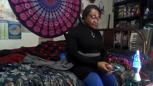 Snapshot of GardeniaFields chatting on December 3, 2025, 6:36 am GardeniaFields online show from December 3, 2025, 6:36 am