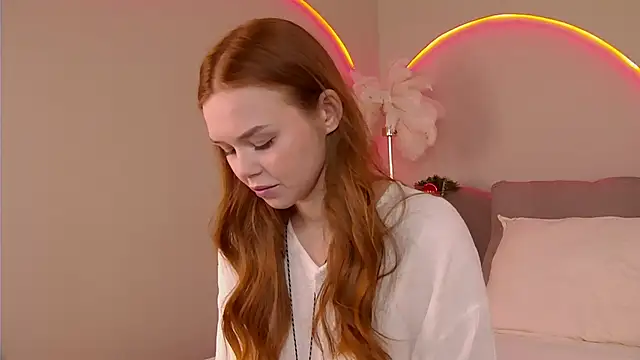 Snapshot of MiraBliss chatting on January 12, 2026, 5:09 pm MiraBliss online show from January 12, 2026, 5:09 pm