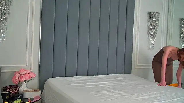 Snapshot of MiraBliss chatting on May 20, 2026, 8:17 pm MiraBliss online show from May 20, 2026, 8:17 pm