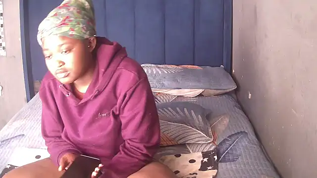 Snapshot of SexyShybarbie chatting on July 30, 2026, 7:18 am SexyShybarbie online show from July 30, 2026, 7:18 am