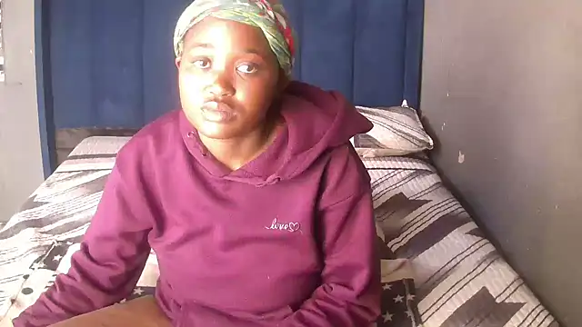 Snapshot of SexyShybarbie chatting on June 26, 2026, 8:31 am SexyShybarbie online show from June 26, 2026, 8:31 am
