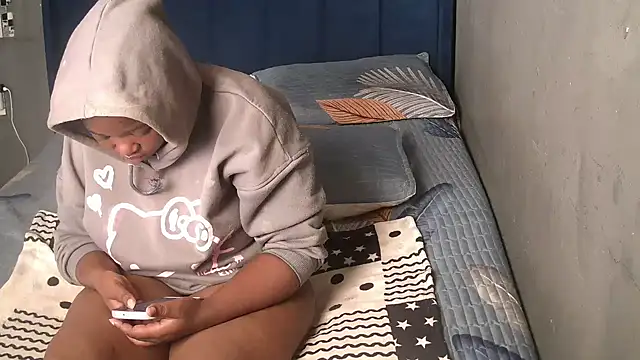 SexyShybarbie online show from December 3, 2025, 4:13 am