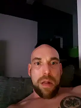 Snapshot of Smokeym123 chatting on March 6, 2026, 5:46 am Smokeym123 online show from March 6, 2026, 5:46 am