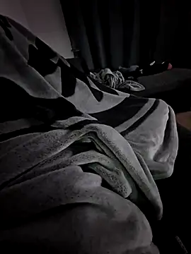 Snapshot of Smokeym123 chatting on November 21, 2025, 8:24 am Smokeym123 online show from November 21, 2025, 8:24 am