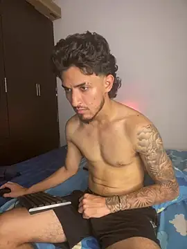 Snapshot of Zayn_kane chatting on July 11, 2026, 7:47 pm Zayn kane online show from July 11, 2026, 7:47 pm