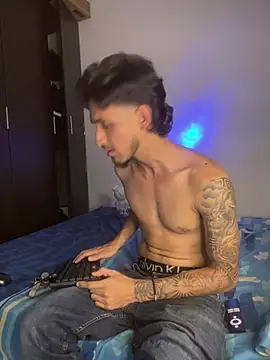 Snapshot of Zayn_kane chatting on July 15, 2026, 3:35 am Zayn kane online show from July 15, 2026, 3:35 am