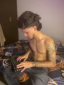 Snapshot of Zayn_kane chatting on July 17, 2026, 11:46 pm Zayn kane online show from July 17, 2026, 11:46 pm