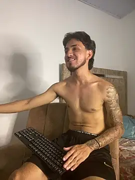 Snapshot of Zayn_kane chatting on June 2, 2026, 1:27 am Zayn kane online show from June 2, 2026, 1:27 am