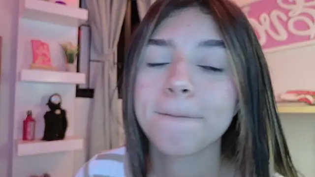 Snapshot of eva_sin18 chatting on November 28, 2025, 11:16 pm eva sin18 online show from November 28, 2025, 11:16 pm