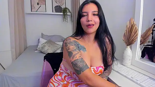 Snapshot of roxy_hell chatting on June 17, 2026, 11:36 pm roxy hell online show from June 17, 2026, 11:36 pm