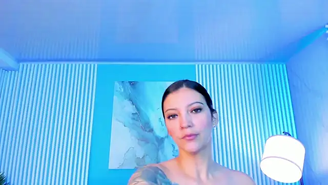 Snapshot of roxy_hell chatting on October 14, 2025, 12:06 pm roxy hell online show from October 14, 2025, 12:06 pm