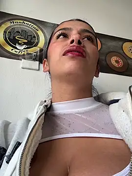 Snapshot of Nathaly_12 chatting on July 28, 2026, 12:59 pm Nathaly 12 online show from July 28, 2026, 12:59 pm