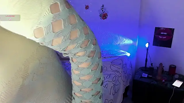 Snapshot of lizeth_sweet chatting on October 18, 2025, 1:57 pm lizeth sweet online show from October 18, 2025, 1:57 pm