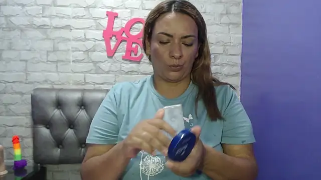 Milf-Prettyboobs online show from July 29, 2026, 7:02 pm