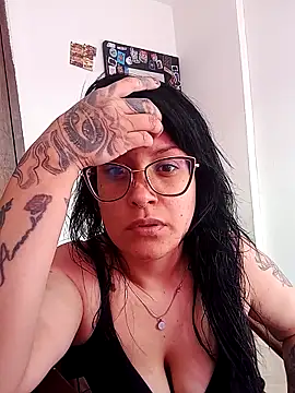 Snapshot of DaniPoison chatting on September 24, 2025, 7:42 pm DaniPoison online show from September 24, 2025, 7:42 pm