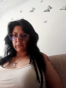 Snapshot of DaniPoison chatting on September 28, 2025, 2:02 pm DaniPoison online show from September 28, 2025, 2:02 pm