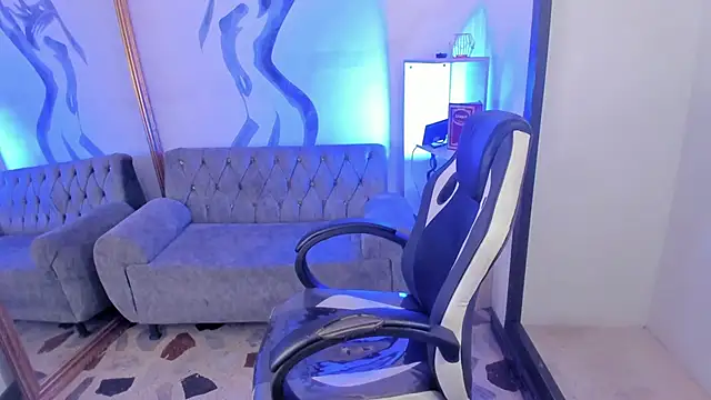 VanessaScott  online show from March 19, 2026, 5:40 am