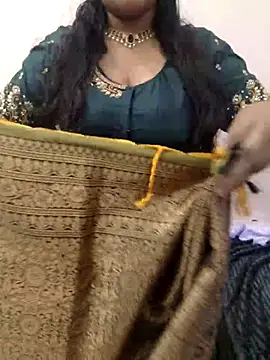 Snapshot of priya_00143 chatting on July 24, 2026, 5:14 am priya 00143 online show from July 24, 2026, 5:14 am