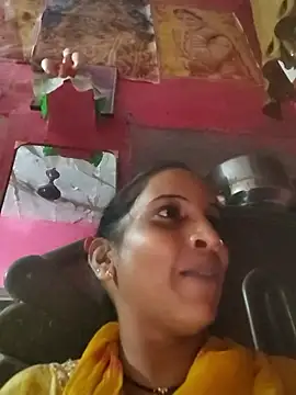 Hotty-Nidhi online show from October 7, 2025, 1:56 pm