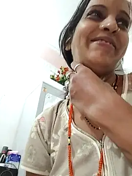 Hotty-Nidhi online show from October 22, 2025, 4:45 am