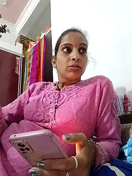 Hotty-Nidhi online show from October 29, 2025, 3:33 pm