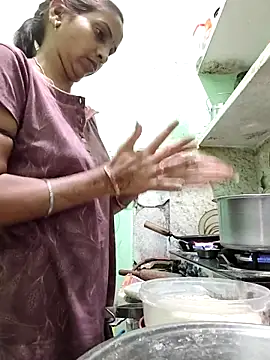 Hotty-Nidhi online show from March 14, 2026, 4:13 pm