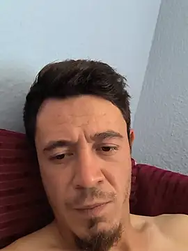 Snapshot of Thunderbolt121 chatting on July 12, 2026, 12:28 pm Thunderbolt121 online show from July 12, 2026, 12:28 pm