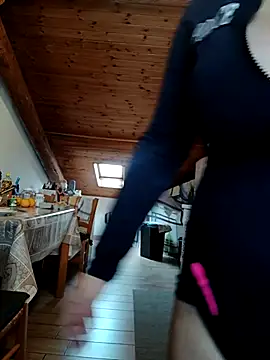 Snapshot of luciferelili chatting on December 3, 2025, 1:43 pm luciferelili online show from December 3, 2025, 1:43 pm