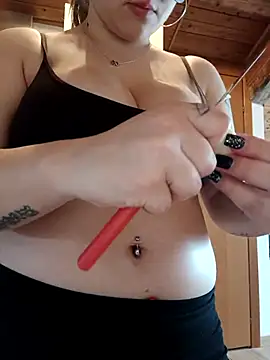 Snapshot of luciferelili chatting on November 10, 2025, 2:00 pm luciferelili online show from November 10, 2025, 2:00 pm