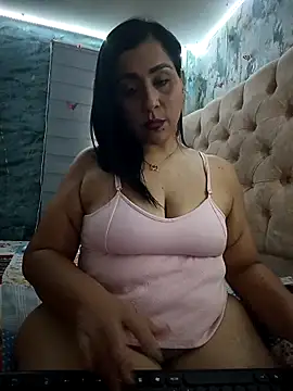 Snapshot of L_ucero chatting on September 12, 2025, 7:24 pm L ucero online show from September 12, 2025, 7:24 pm