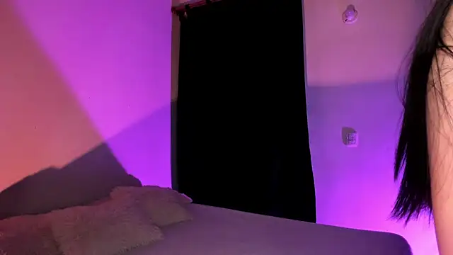 adara evanss online show from February 5, 2026, 11:55 pm