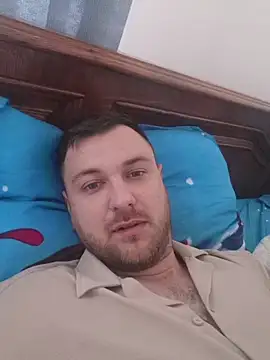 hugedickedd online show from April 7, 2026, 6:59 am