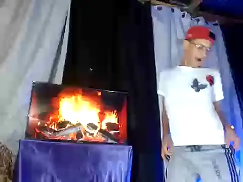 Snapshot of Hidden_Fantasies chatting on November 6, 2025, 11:20 pm Hidden Fantasies online show from November 6, 2025, 11:20 pm