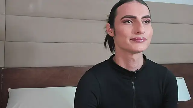 Snapshot of shantall_skinny chatting on October 26, 2025, 7:36 pm shantall skinny online show from October 26, 2025, 7:36 pm