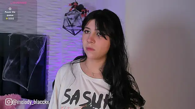 Snapshot of Melody_Black_ chatting on October 9, 2025, 8:31 pm Melody Black online show from October 9, 2025, 8:31 pm