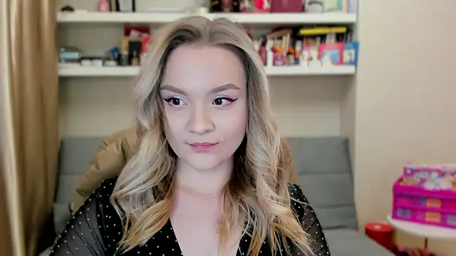 Snapshot of Kara_Smith_ chatting on April 4, 2026, 11:22 pm Kara Smith online show from April 4, 2026, 11:22 pm