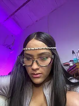 Snapshot of iamsara_21 chatting on August 5, 2026, 5:01 am iamsara 21 online show from August 5, 2026, 5:01 am