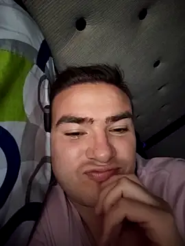 Andy-rtg online show from December 2, 2025, 3:19 am