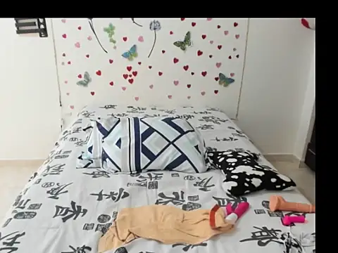 Olgahunder online show from March 16, 2025, 5:07 pm