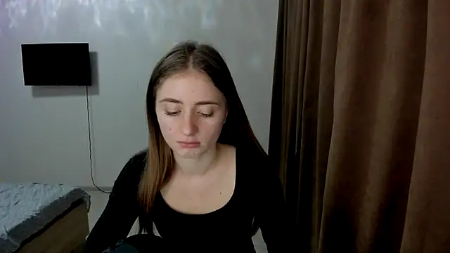 LilyHaart online show from November 13, 2025, 7:18 pm