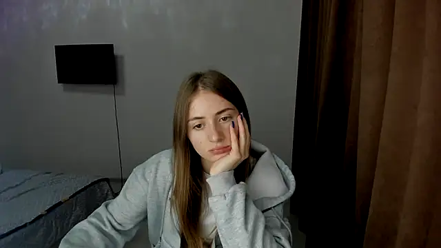 LilyHaart online show from October 12, 2025, 4:30 pm