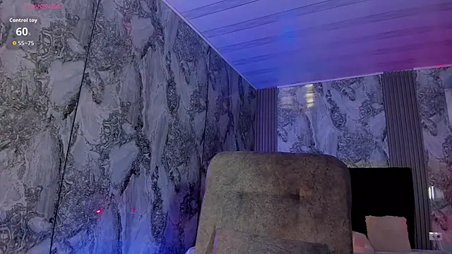 Snapshot of AshleyVega01 chatting on November 7, 2025, 2:21 pm AshleyVega01 online show from November 7, 2025, 2:21 pm