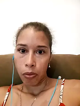 Snapshot of Sexi_girl29 chatting on October 18, 2025, 12:34 am Sexi girl29 online show from October 18, 2025, 12:34 am