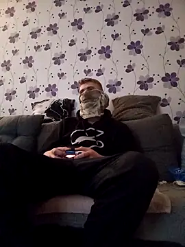 ThePython666 online show from October 28, 2025, 3:40 am