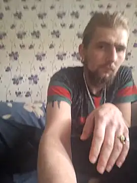 ThePython666 online show from October 8, 2025, 11:56 am